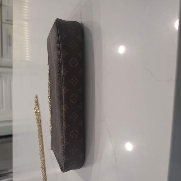 Louis Vuitton Pochette Pouch - Picture 6 of 15